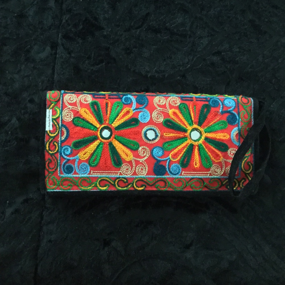 Clutch hand embroidery